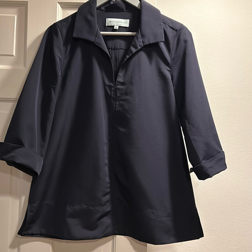 Tuckernuck navy blue top